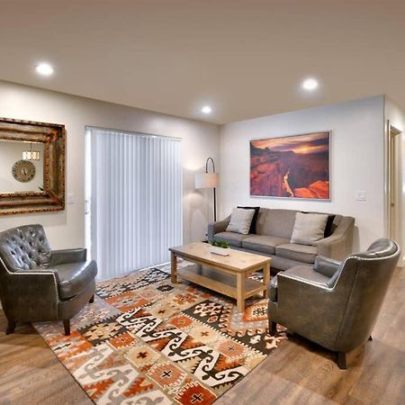 5C Sweet Redcliff Condo, Pool & Hot Tub Моуаб Екстериор снимка