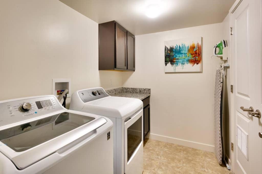5C Sweet Redcliff Condo, Pool & Hot Tub Моуаб Екстериор снимка