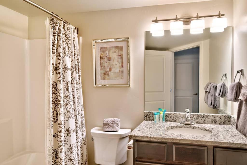 5C Sweet Redcliff Condo, Pool & Hot Tub Моуаб Екстериор снимка